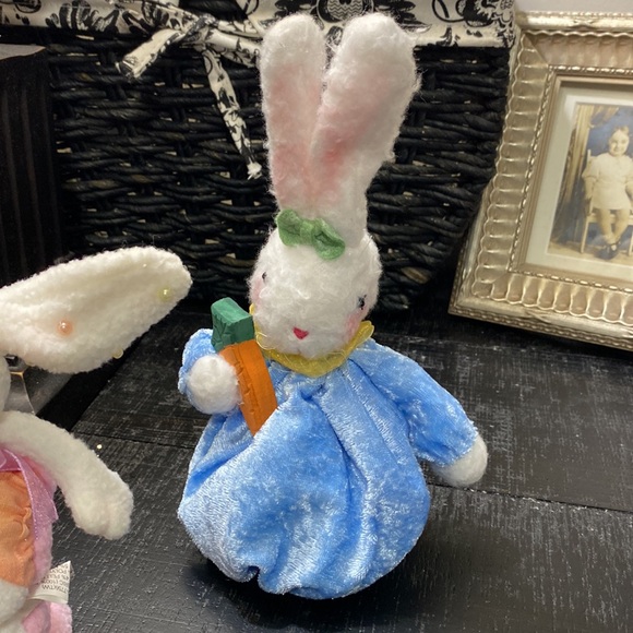 4 Piece Set Of Bunnies & Welcome Spring Sign! - Picture 5 of 7